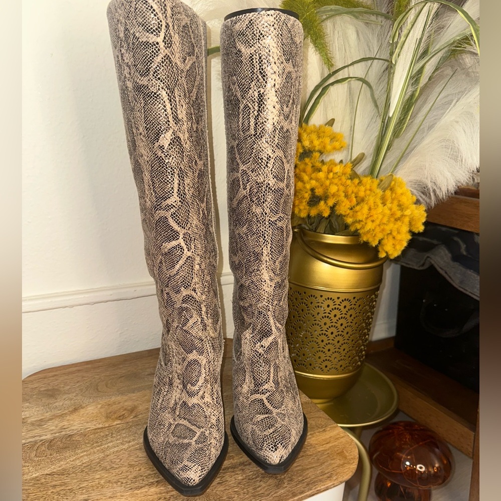 Zara Beige Snakeskin Knee-High Boots - Picture 2 of 7